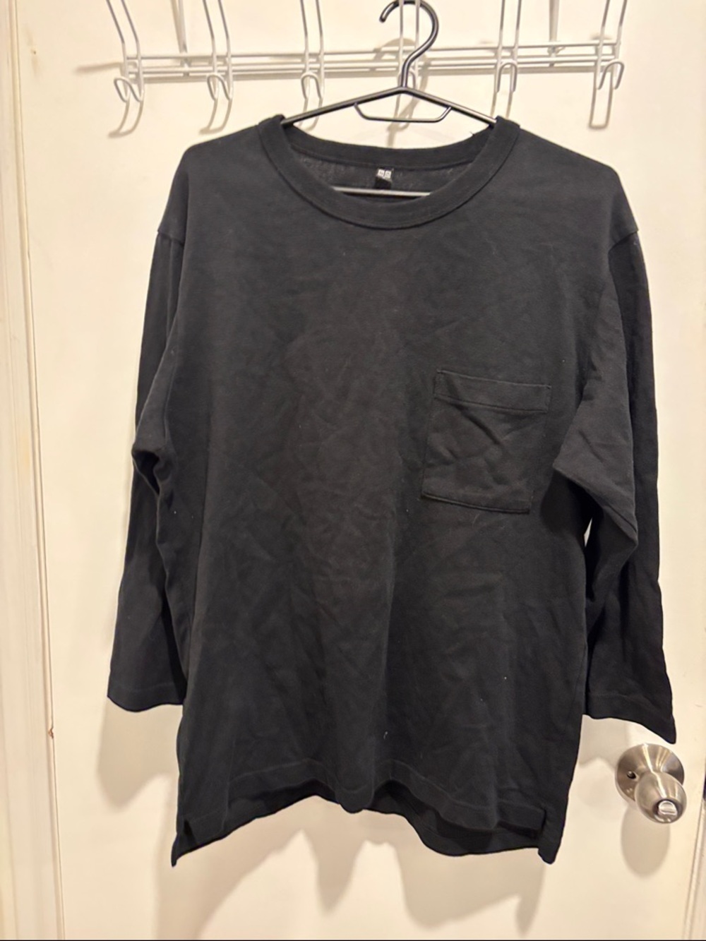 Uniqlo Men's Black Long-Sleeve Pocket Tee